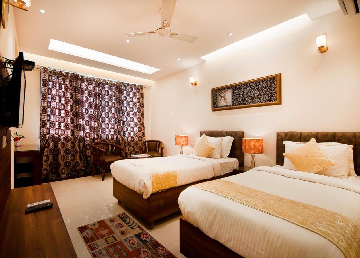 Imperial Apartments Huda City 古尔冈 外观 照片